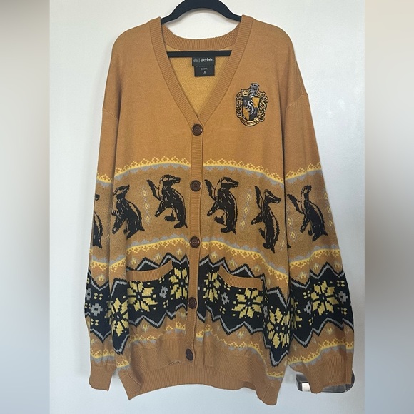 Wizarding World Of Harry Potter Sweaters - Harry Potter Hufflepuff Universal Cardigan